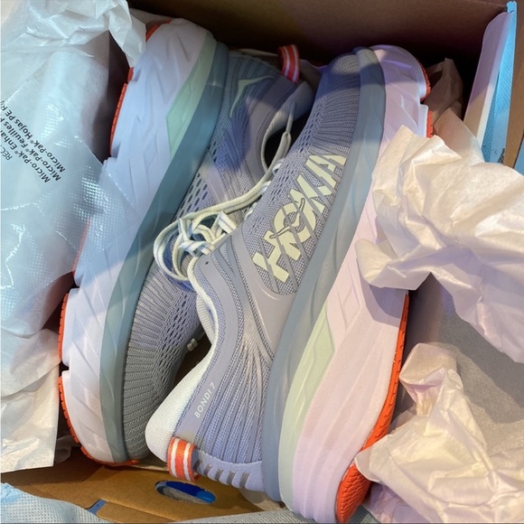 HOKA ONE ONE® Bondi 7 Women’s Sneaker - Picture 4 of 8